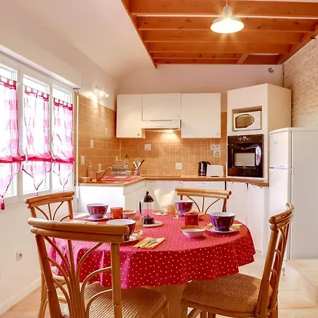 Дом отдыха Luckey Homes - Rue Du General Moulin Кан